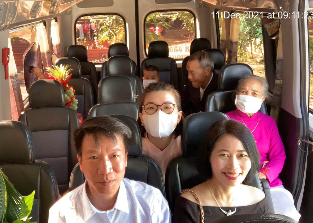 Thuê ô tô 16 chỗ Nha Trang